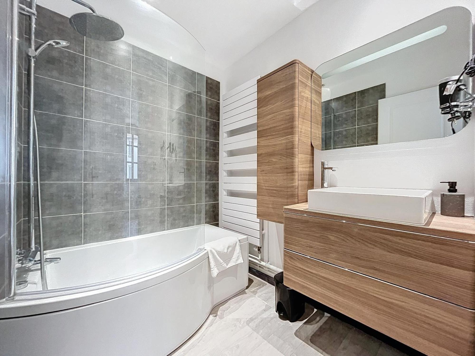 Grand Appartement Centre-Ville Clairvaux-les-Lacs Extérieur photo